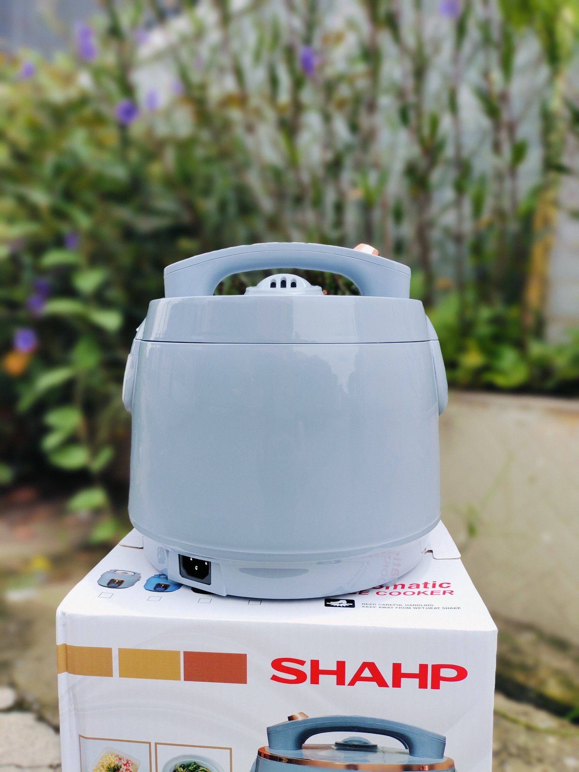 NỒI CƠM ĐIỆN SHRAP DUNG TÍCH 1L8